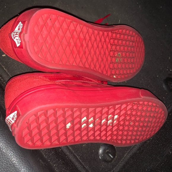 Vans - Picture 2 of 5